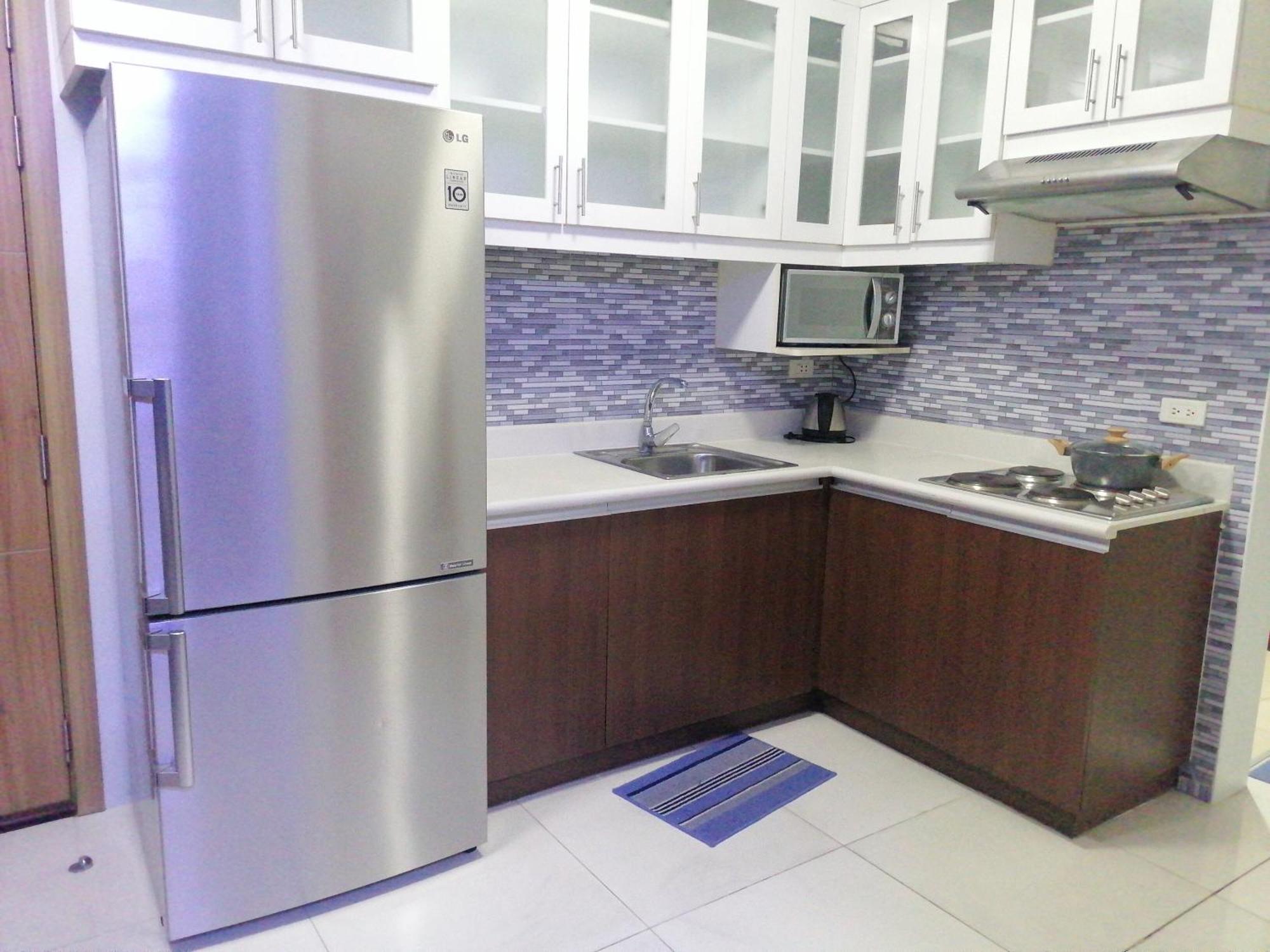 Roxas Blvd Stunning Studio Condo Near Us Embassy Манила Екстериор снимка