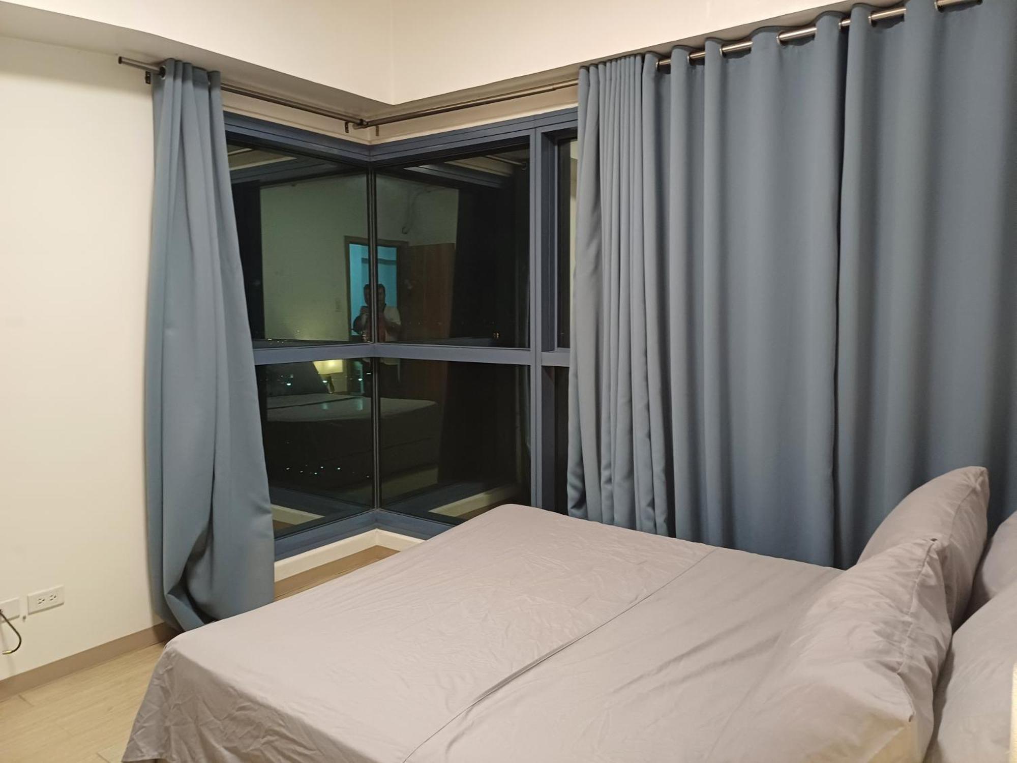 Roxas Blvd Stunning Studio Condo Near Us Embassy Манила Екстериор снимка