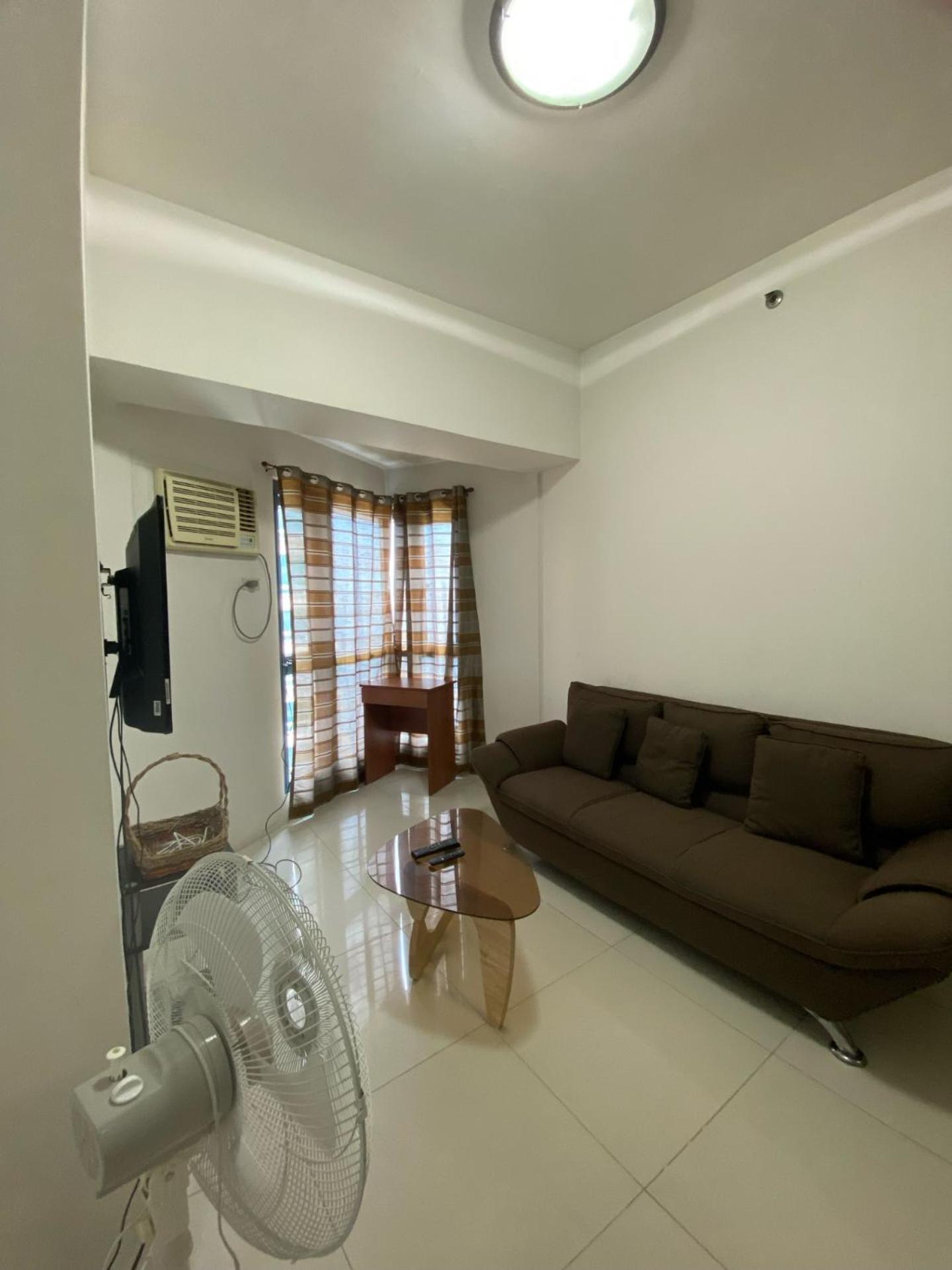Roxas Blvd Stunning Studio Condo Near Us Embassy Манила Екстериор снимка