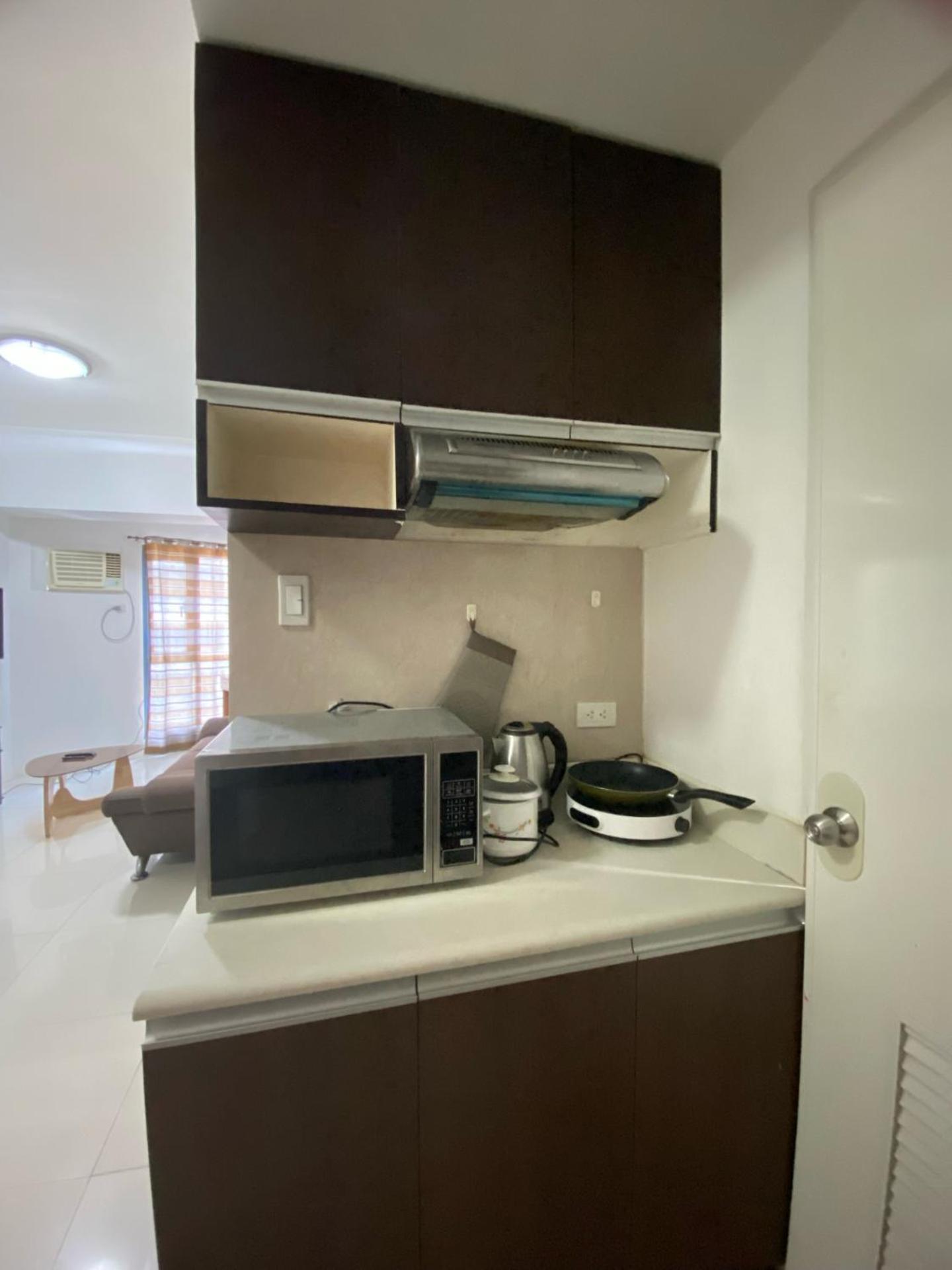 Roxas Blvd Stunning Studio Condo Near Us Embassy Манила Екстериор снимка