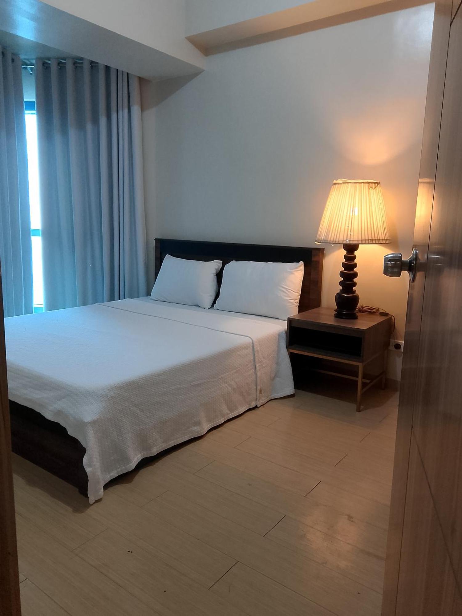 Roxas Blvd Stunning Studio Condo Near Us Embassy Манила Екстериор снимка