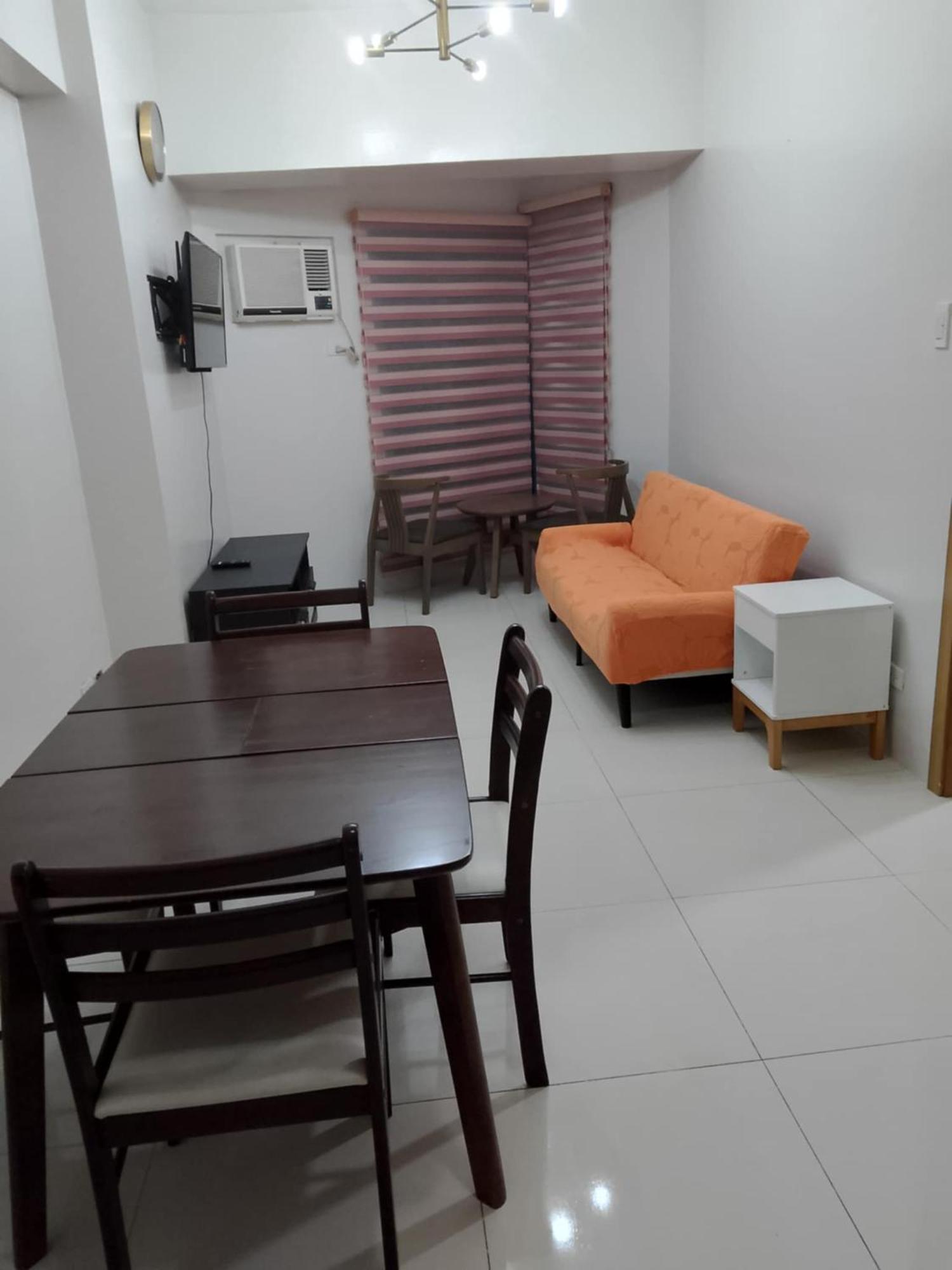 Roxas Blvd Stunning Studio Condo Near Us Embassy Манила Екстериор снимка