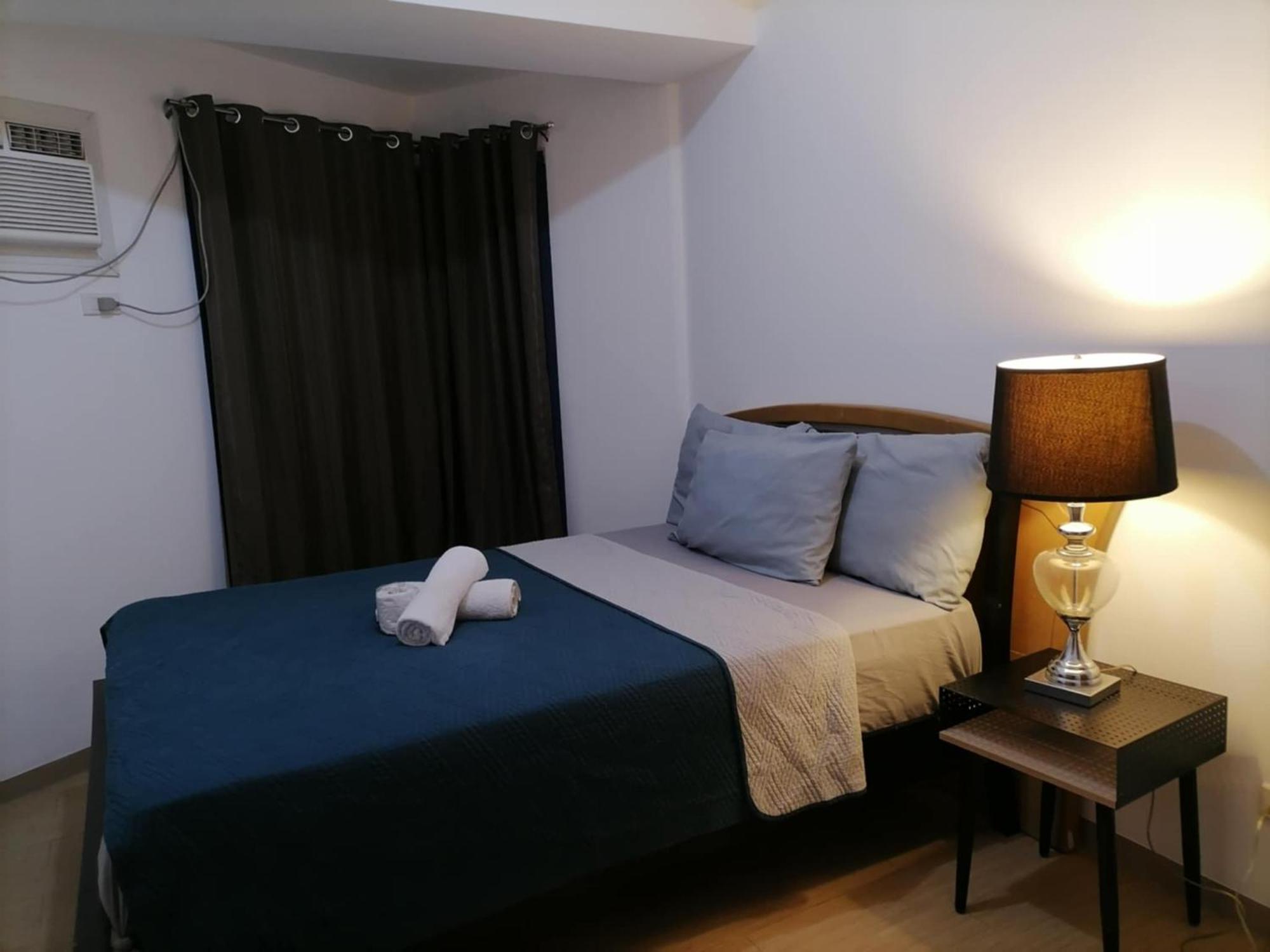 Roxas Blvd Stunning Studio Condo Near Us Embassy Манила Екстериор снимка