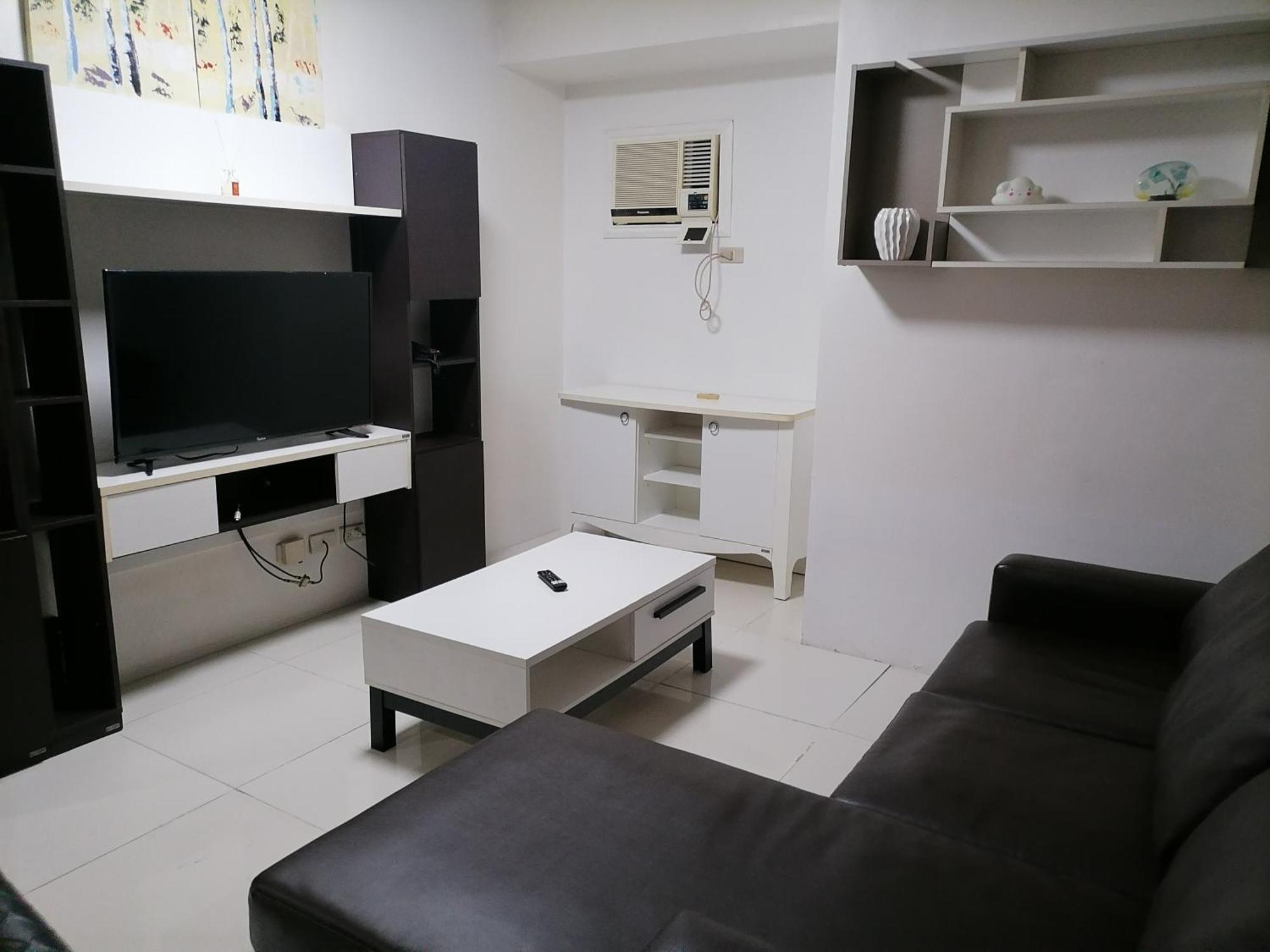 Roxas Blvd Stunning Studio Condo Near Us Embassy Манила Екстериор снимка