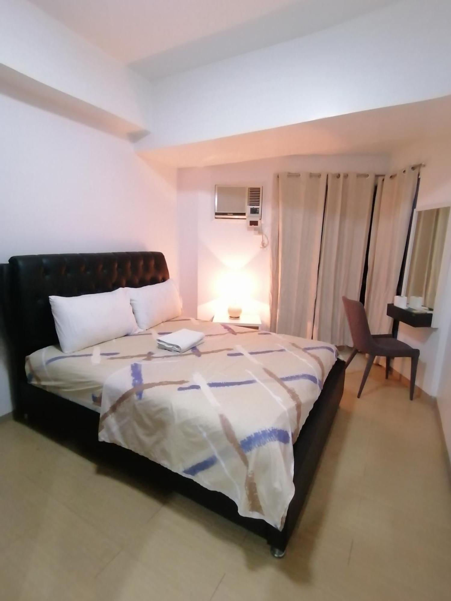 Roxas Blvd Stunning Studio Condo Near Us Embassy Манила Екстериор снимка